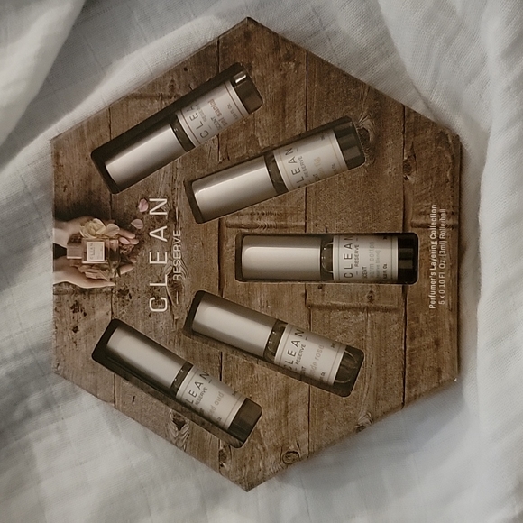Clean Reserve Perfume Layering Collection - Picture 2 of 3